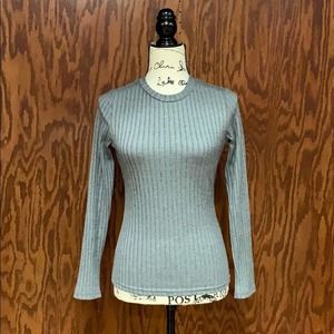 Long Sleeved Ribbed Shirt